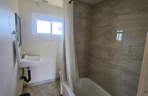 Lents Hotel | Del Rancho Motel By Townhouse Portland OR Hwy 205