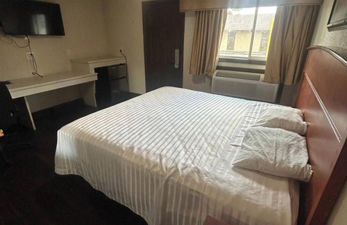 Lents Hotel | Del Rancho Motel By Townhouse Portland OR Hwy 205