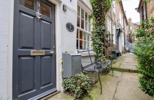 Robin Hood's Bay Casa | Delft Cottage