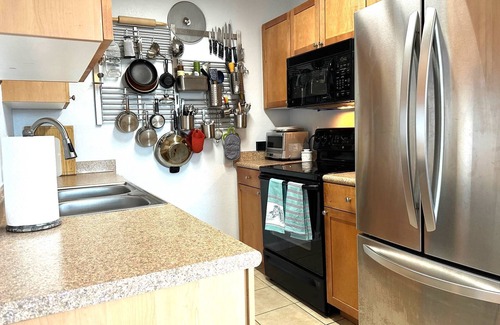 Coquina Key Condominio | Delight in St Pete - Waterfront Condo with Pool
