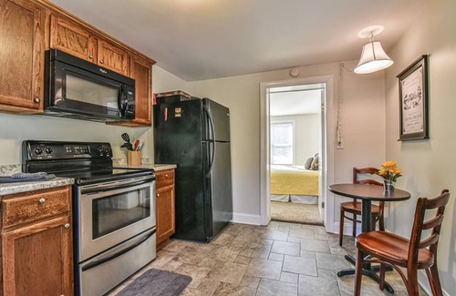 Hot Springs Casa | Delightful 2-bedroom Cottage in Hot Springs