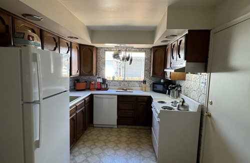 Reno Casa | Delightful 2-bedroom house in Reno with AC, WiFi
