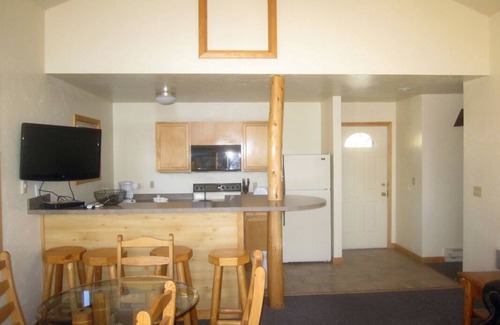 St. Mary Cabaña | Encantadoras cabañas independientes con impresionantes vistas del Parque Nacional Glacier