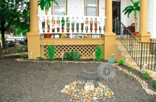 Olney-Oak Lane Casa | Delightful Empowerment Palace