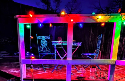 Madrid Casa | Delightful gypsy bungalow located in the bewitching mountain village of Madrid!