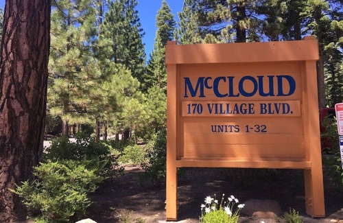 Incline Village Apartamento | Delightful Mccloud 2 Bedroom Condo by RedAwning