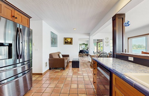 Nehalem Casa | Delightful Riverfront House with Deck, Gas Grill, Washer & Dryer
