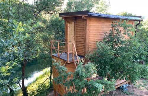 Mostar Otro | Delightful Treehouse w private beach