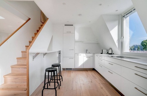 Wipkingen Apartamento | Delightful Wipkingen 2BR w/ Private W/D, nr Tram, by Blueground