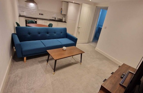Amesbury Apartamento | Deluxe 1 Bed, 4 Person Apartment Town Centre, Stonehenge Amesbury