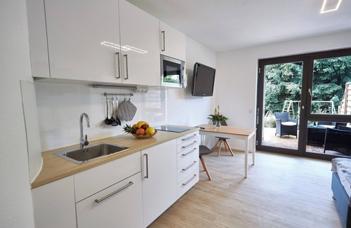Offenbach am Main Apartamento | Deluxe business studio apartment in modern boarding house - with terrace - public transport