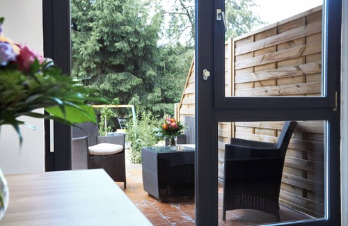 Offenbach am Main Apartamento | Deluxe business studio apartment in modern boarding house - with terrace - public transport