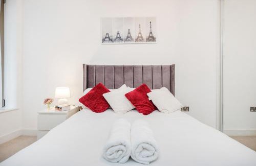 Peninsula Apartamento | Deluxe Condo Beside 02 Arena and Central London