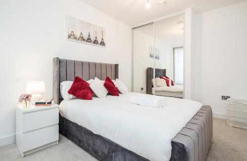 Peninsula Apartamento | Deluxe Condo Beside 02 Arena and Central London