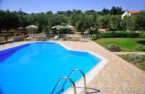 Adele Villa | Deluxe Crete Villa Villa Lefkothea 2 Bedroom Swimming Pool Rethymnon