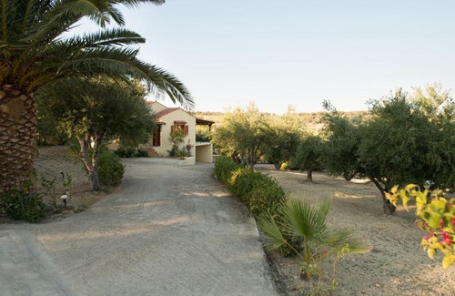 Adele Villa | Deluxe Crete Villa Villa Lefkothea 2 Bedroom Swimming Pool Rethymnon