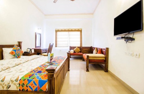 Jagatpura Hotel | Deluxe Double Room #4/ W breakfast