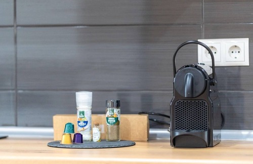 Willroth Apartamento | Deluxe double room with dog - Colakation GmbH