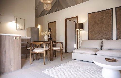 Sabana Westpunt Casa | Deluxe honeymoon bungalow with private pool @ Botanique Dive Resort