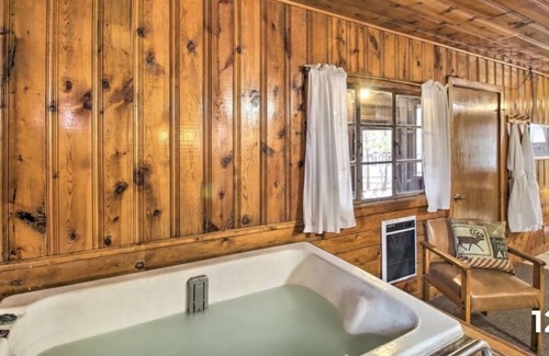 Pinetop-Lakeside Cabina | Deluxe Hot tub cabin #3