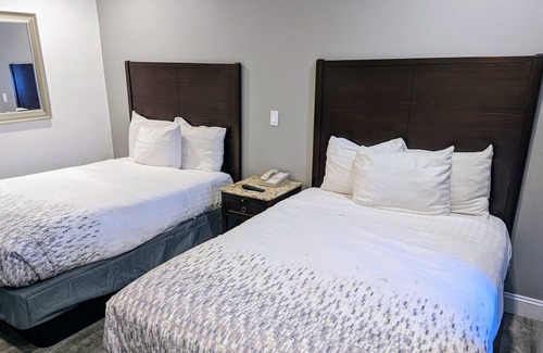 South San Francisco Hotel | Deluxe Inn