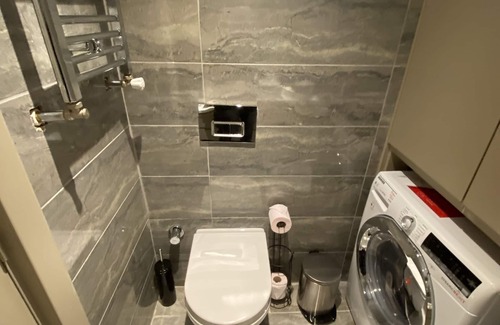 Mahmutbey Apartamento | Deluxe Modern Studio - near Mall of Istanbul