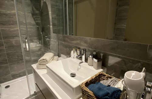 Mahmutbey Apartamento | Deluxe Modern Studio - near Mall of Istanbul