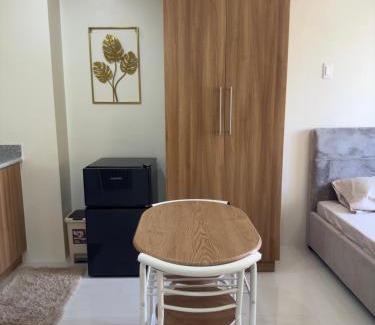 Mandaue Apartamento | Deluxe Queen Studio Unit in Mandaue Cebu