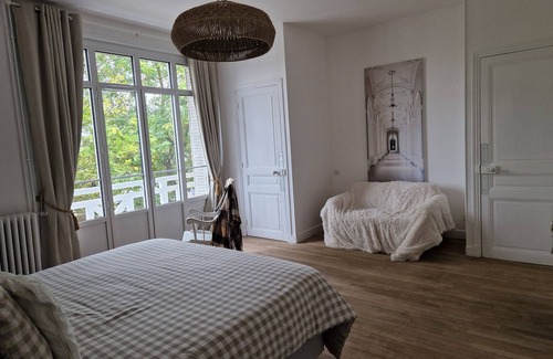 Thieux Casa | Demeure du saule Madame