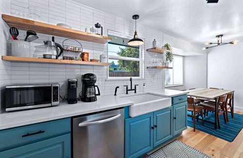 Highlands Casa | Denver Area Sanctuary, Family Friendly, Large Backyard, Hot Tub & Fire Pit