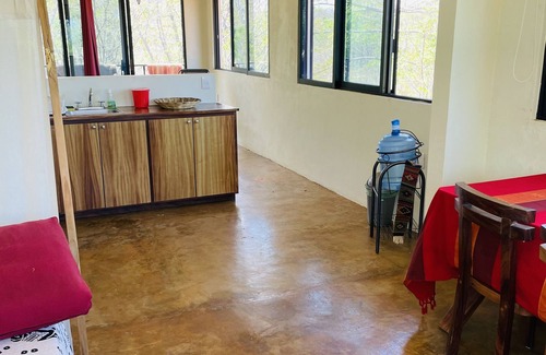 Salchi Casa | Departamento completo con vista al jardín y a 5 minutos de la playa