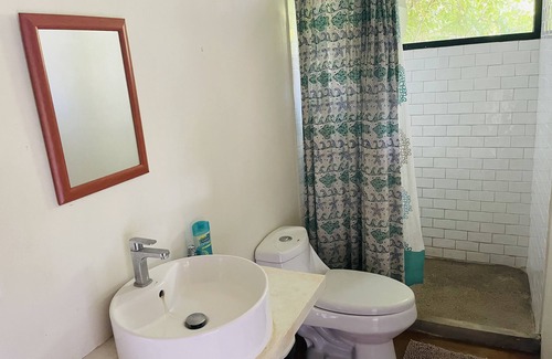 Salchi Casa | Departamento completo con vista al jardín y a 5 minutos de la playa
