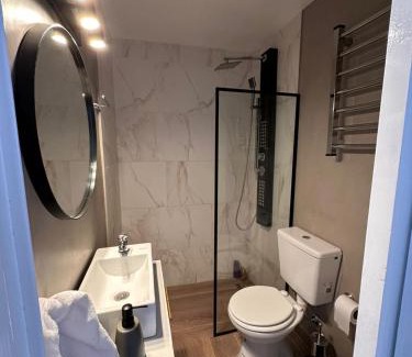 La Plata Apartamento | Departamento con balcon Centro La Plata by Lofter