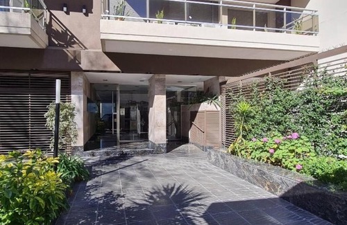 Comuna 7 Apartamento | Departamento de categoría a 1 cuadra del metro