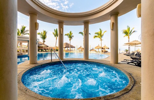 Quintas del Mar Apartamento | ¡Departamento frente al mar de Mazatlán!