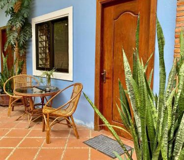 Kampot Casa | Derm Svay Guesthouse - yoga & cafe