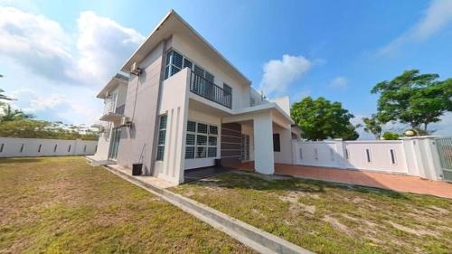 Bandar Penawar Casa | Desaru Recreation House Billiard-Netflix-Dart-BBQ