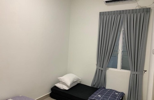 Bandar Penawar Casa | Desaru Vacation Home w Private Pool,BBQ,Karaoke,FREE WIFI,Netflix