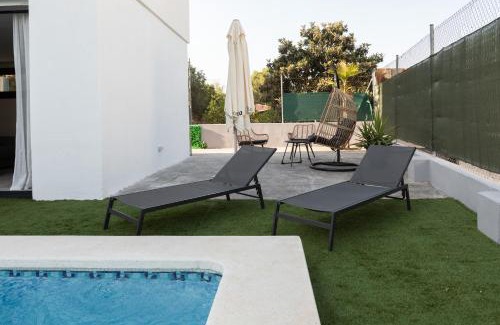 Chiva Villa | Descubre Villa Oasis - Confort, diseño y naturaleza a un paso de Valencia