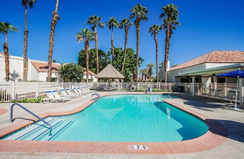 Palm Desert Apartamento | Desert Breezes Resort