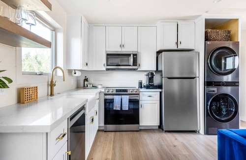 Rio Verde Foothills Villa | Desert Escape+Casita, Pool, Peloton, Mountain View