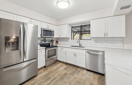 Cave Creek Casa | Desert Escape for Families & Friends – 3BR with Games, Hot Tub & Outdoor Dining