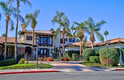 Palm Desert Condominio | Desert sensation with beautiful views on golf course!