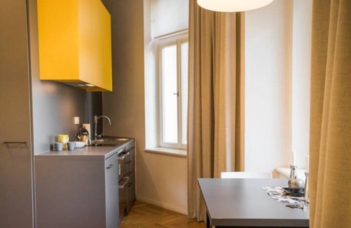 Andel Apartamento | ⚡️ 𝓓𝓮𝓼𝓲𝓰𝓷 𝓐𝓷𝓭𝓮𝓵, WalkScore 99%, Balcony for smokers