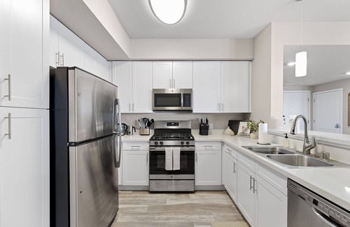 Sparks Apartamento | Designer Apt With Jacuzzi Walk To Casino Imax