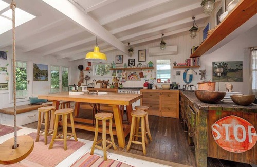 Bangalow Casa | Designer Pet-Friendly Cottage, Walk to Town