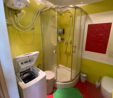 Podilskyj Apartamento | Designer studio with a view of the right bank