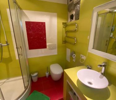 Podilskyj Apartamento | Designer studio with a view of the right bank