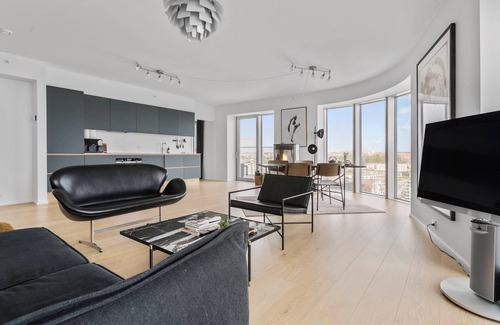 Aarhus C Apartamento | Designers penthouse in the clouds