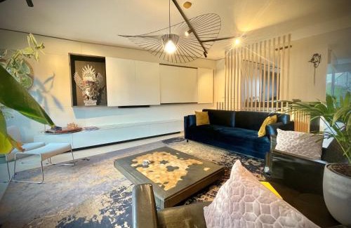 Sint-Amandsberg Apartamento | Desk Till Dawn